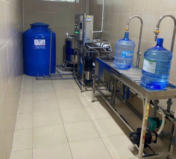 Hệ thống sản xuất nước đóng bình