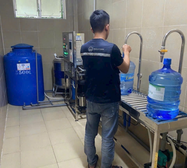 Hệ thống sản xuất nước đóng chai - TP.HCM
