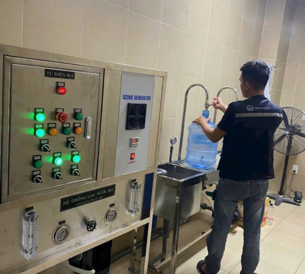 Hệ thống sản xuất nước đóng chai